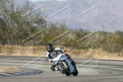 media/Dec-01-2025-Moto Forza (Mon) [[2daa91e15f]]/3-Beginner Group/Session 3 (Turn 3)/